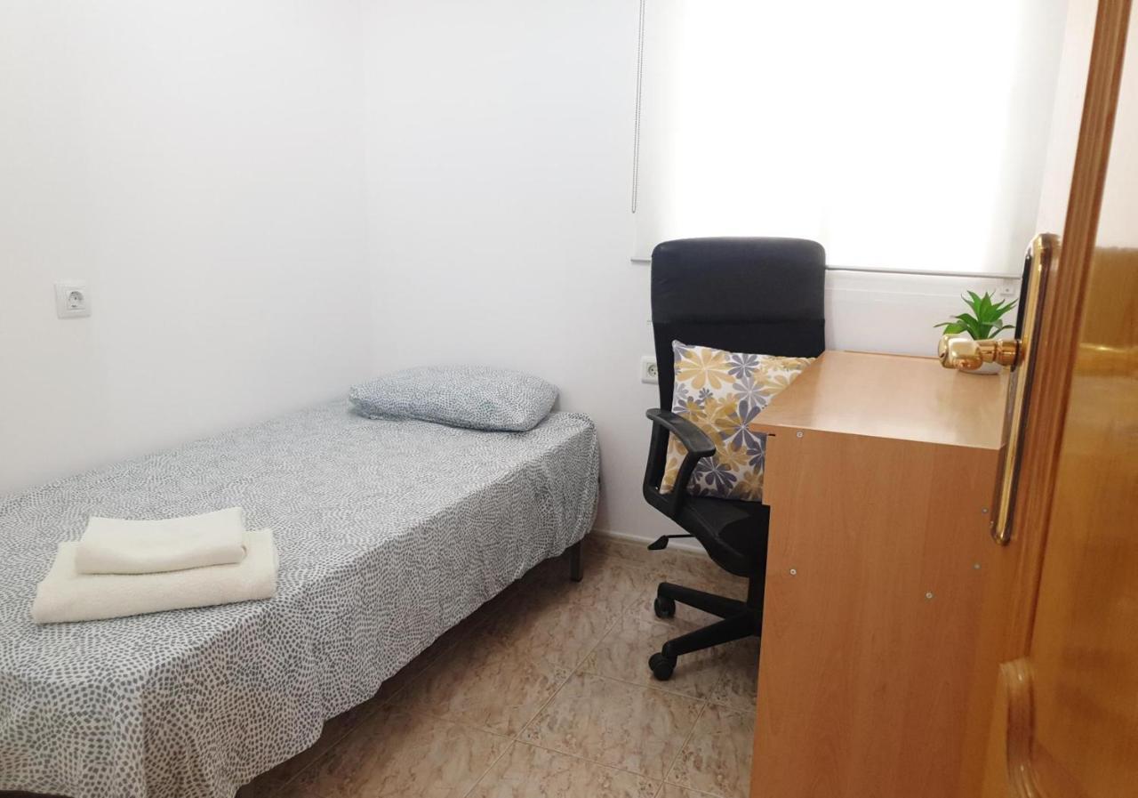 Soleado Apartamento En Nerja Bagian luar foto